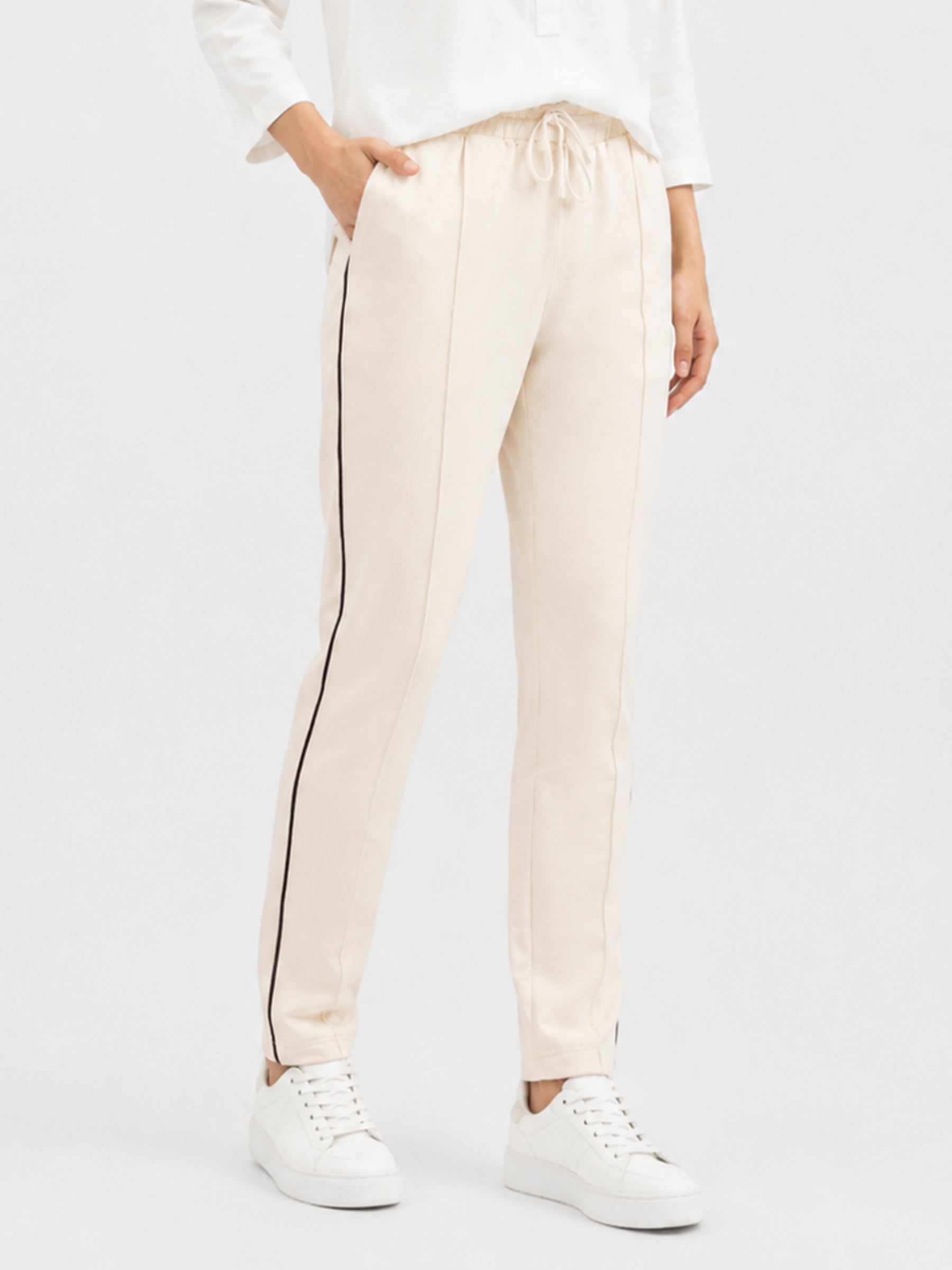 Cream Sporty Regular Fit Knitted Pajama - Women