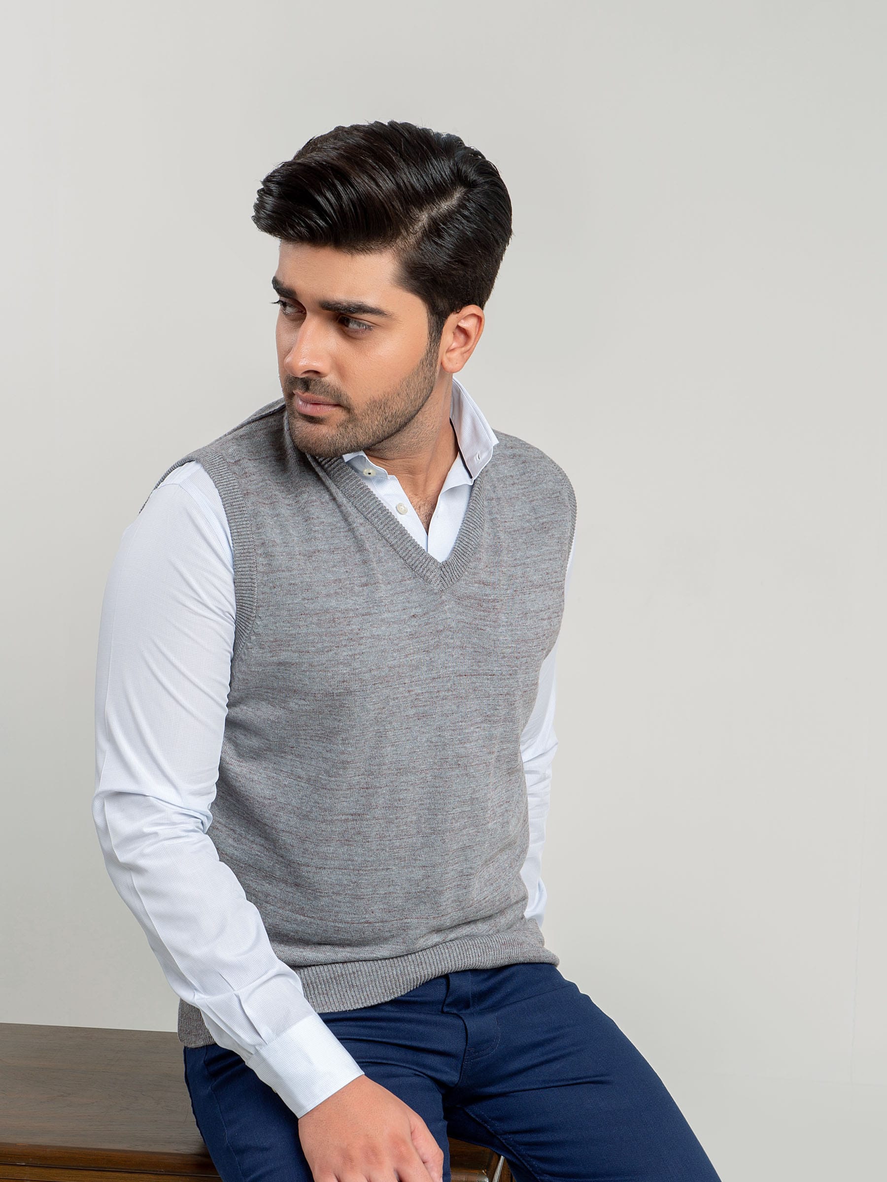 Grey Patterned Sleeveless V-Neck Sweater