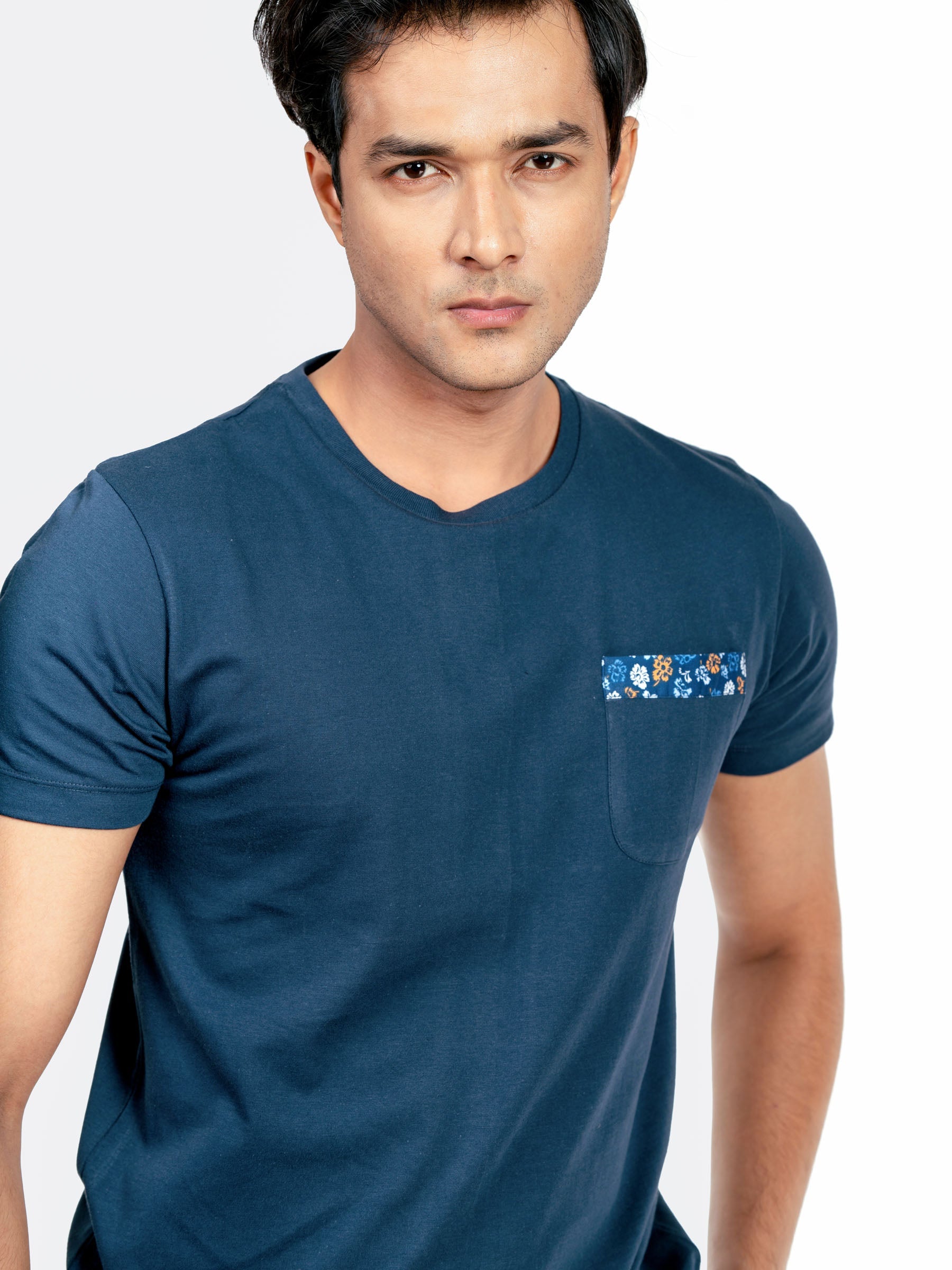 Navy Blue Crew Neck T-Shirt With Pocket