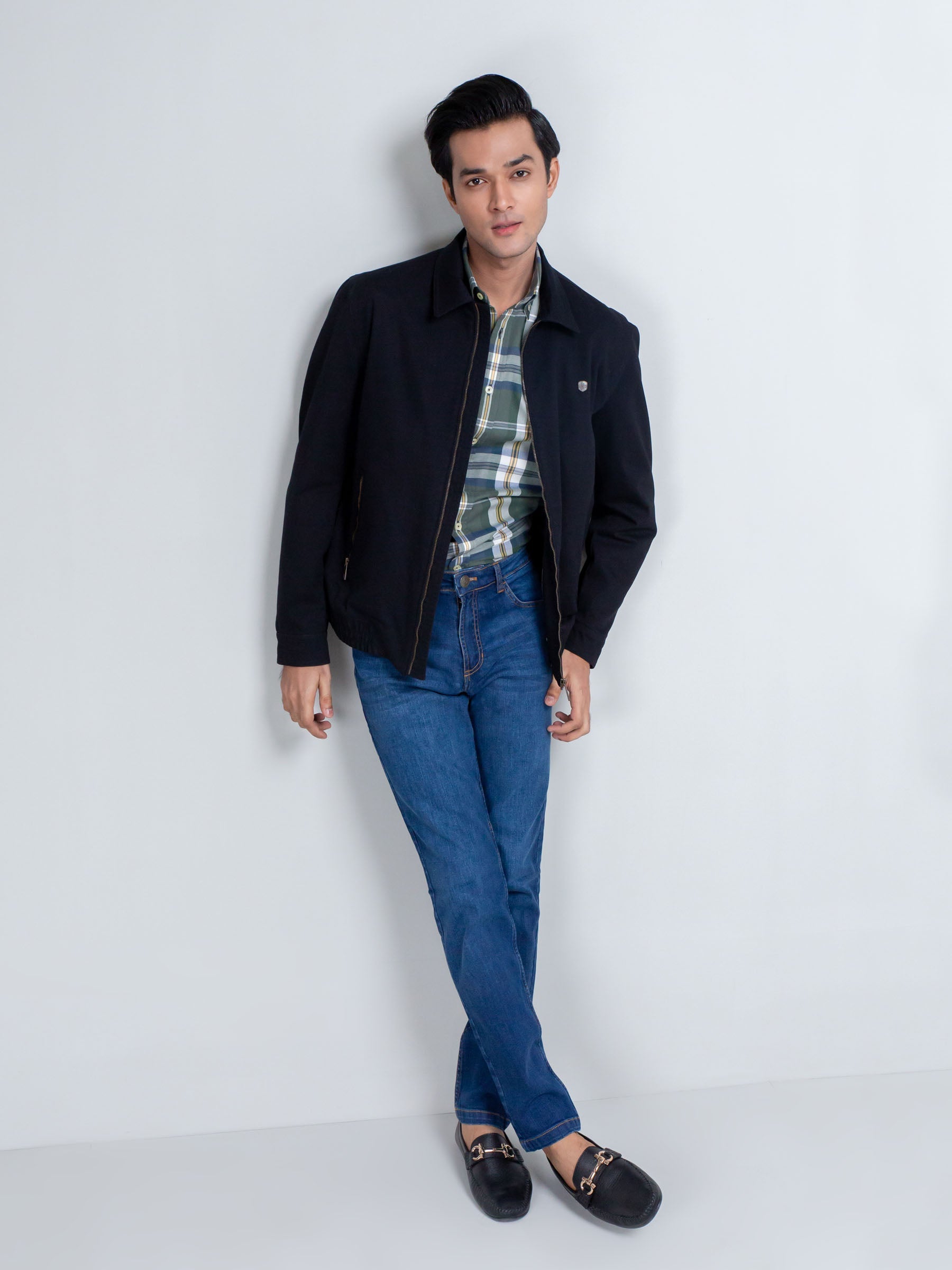 Slim-Fit Black Casual Collar Jacket