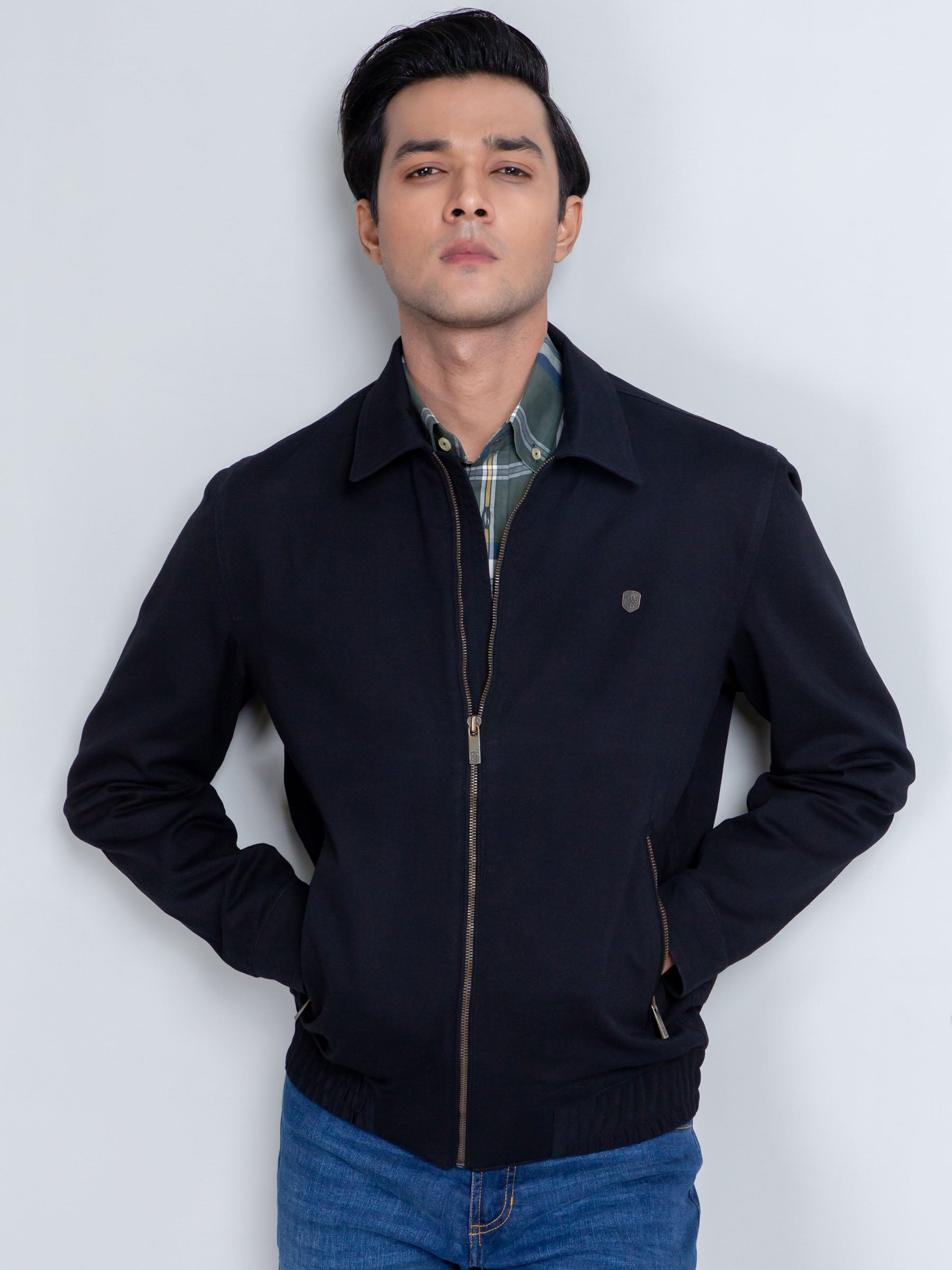 Slim-Fit Black Casual Collar Jacket