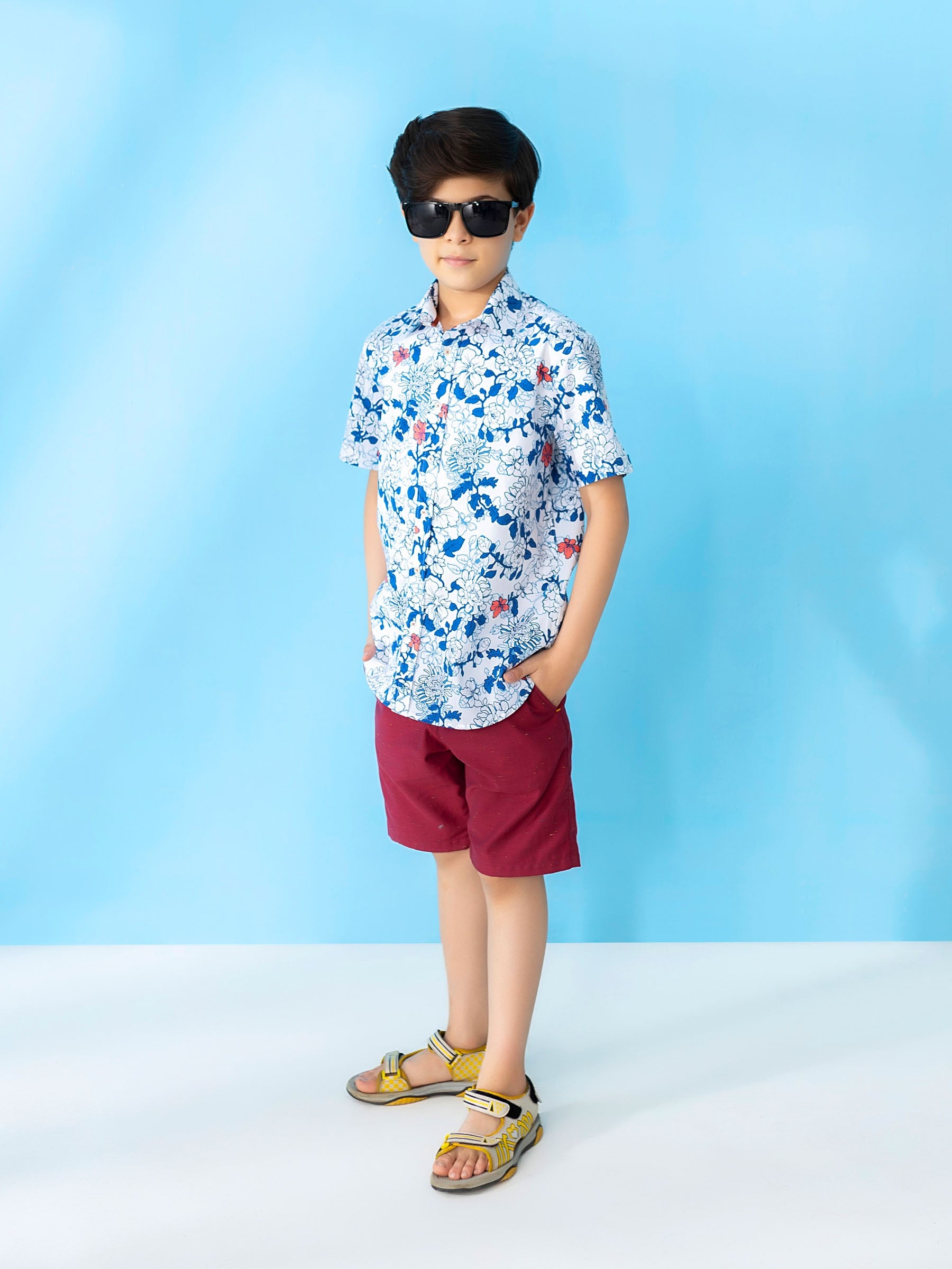 White & Blue Bold Floral Short Sleeve Casual Shirt