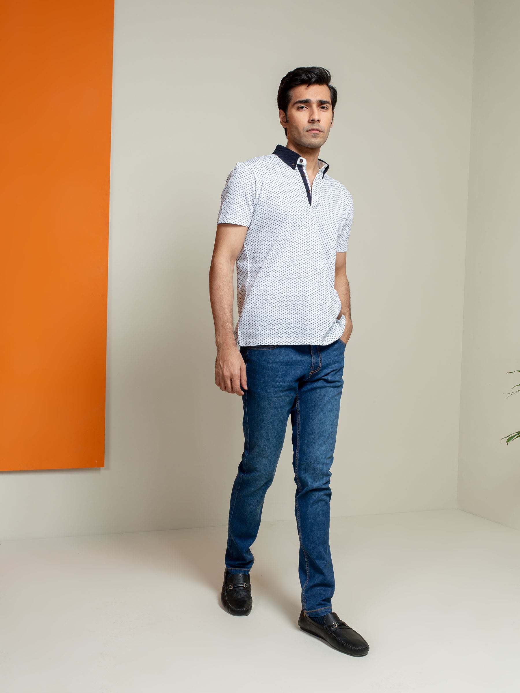 White Printed Polo Shirt With Contrasting Collar
