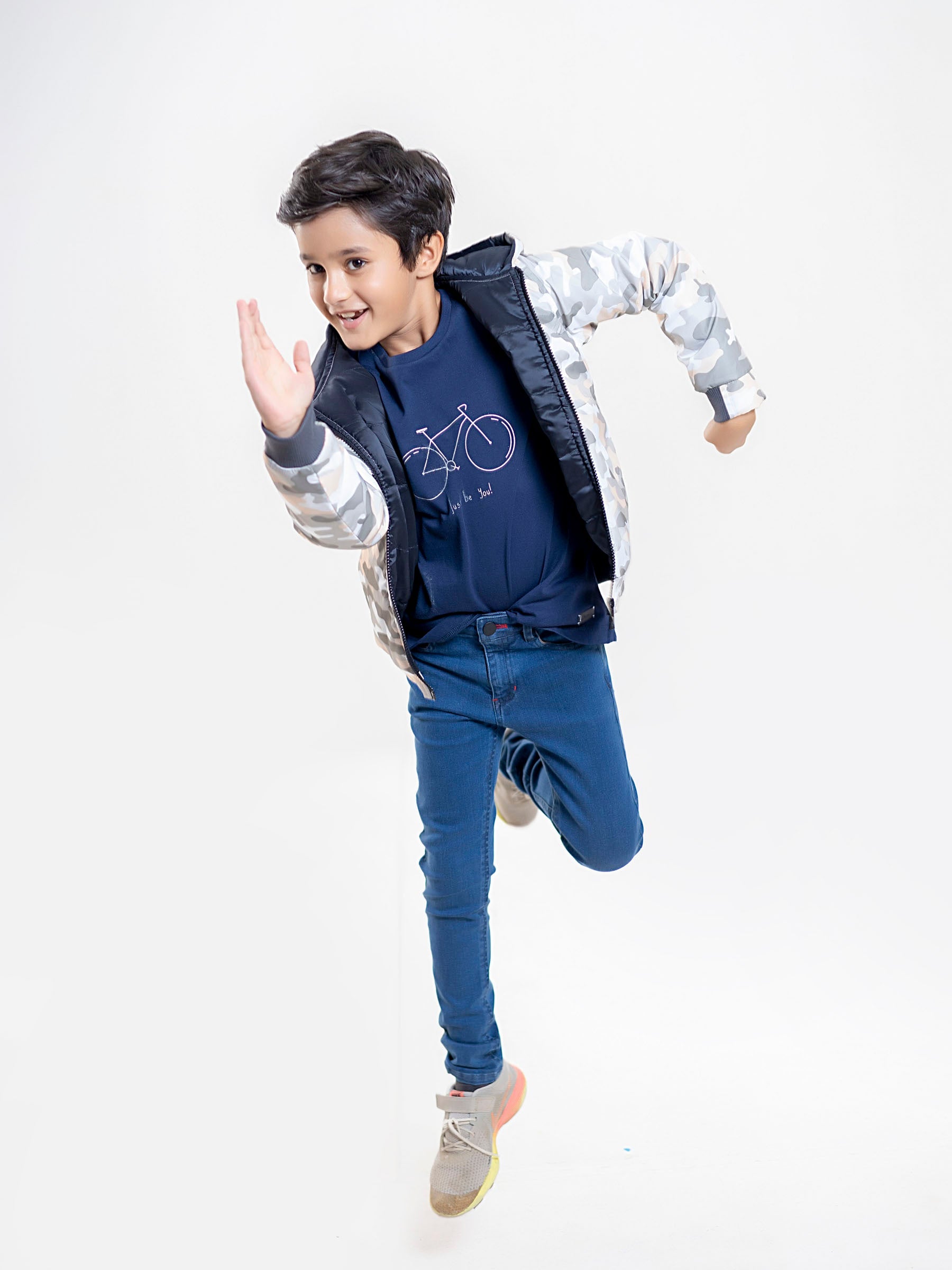 White Camouflage Quilted Casual Jacket With Hoodie - Unisex