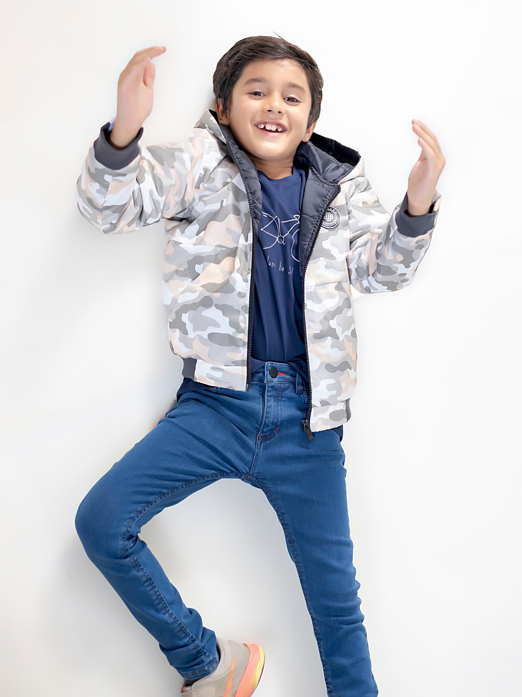 White Camouflage Quilted Casual Jacket With Hoodie - Unisex
