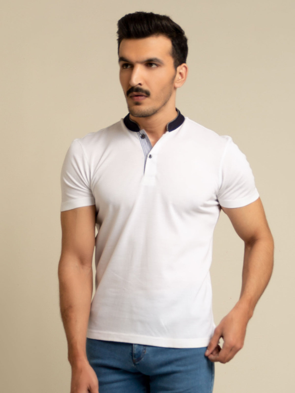 White Mao Collar Polo Shirt With Contrasting Collar