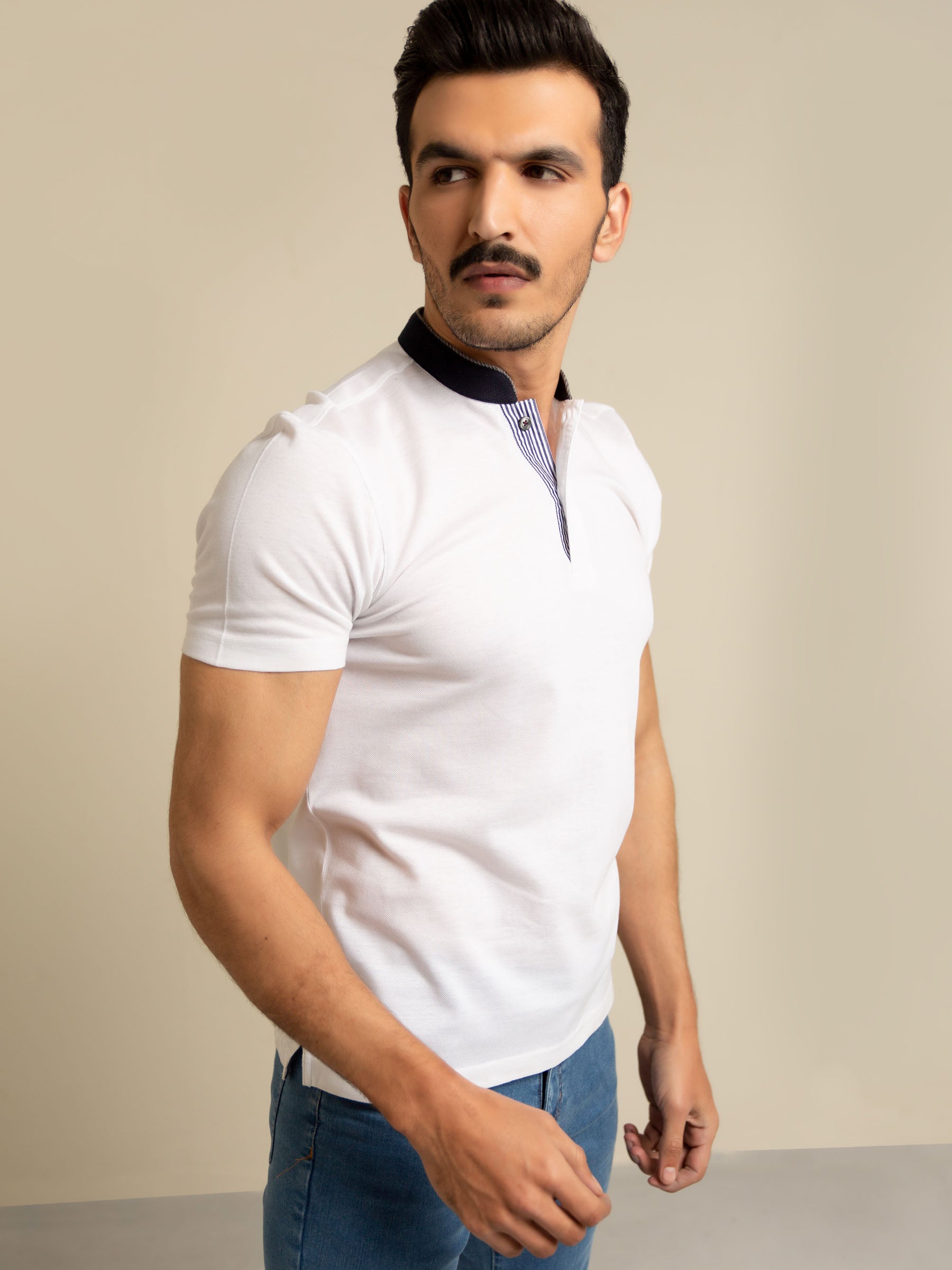 White Mao Collar Polo Shirt With Contrasting Collar